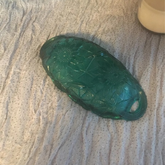 Vintage Anchor Hocking green, relish dish - Picture 4 of 5